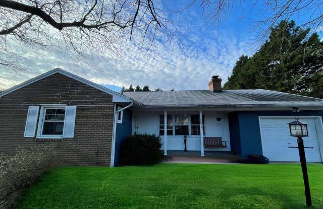 1002 Sherwood Circle photos photos