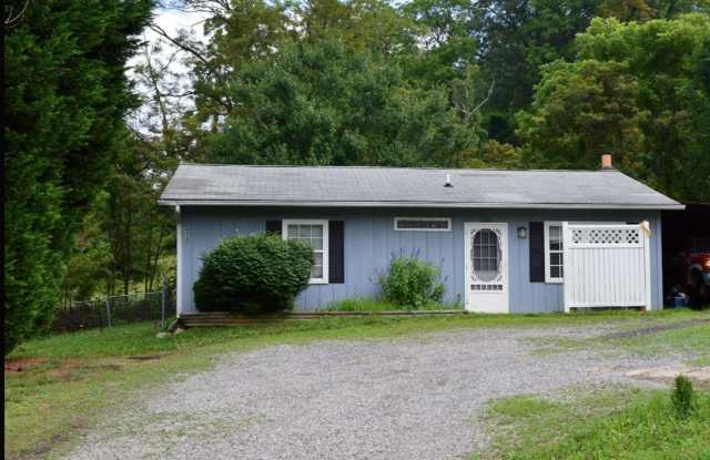 4321 Old Clyde Long Term Rental available July 29th photos photos