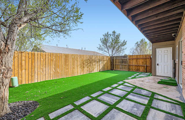 Welcome Home to South Colorado Springs! photos photos