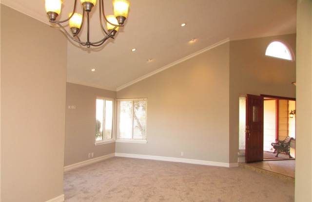 29012 Modjeska Peak Lane Gallery 3