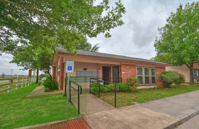 1906 South College Ave. Gallery 3
