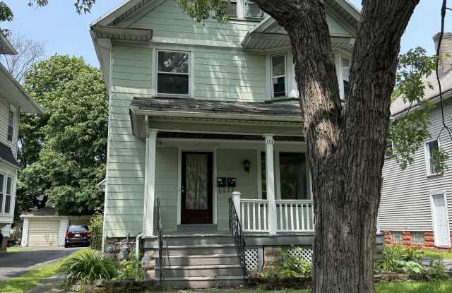 458 Birr Street - 2 photos photos