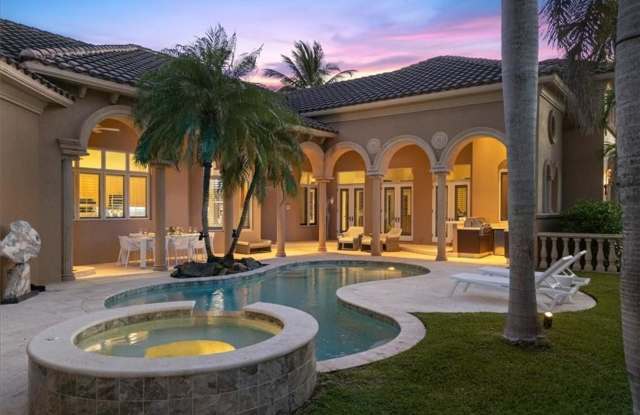 ***SEASONAL OR ANNUAL RENTAL***AQUALANE SHORES***STUNNING LUXURY RENTAL*** Gallery 4