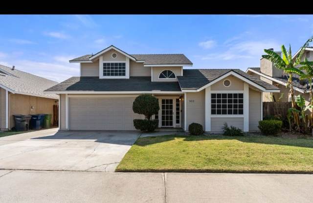 900 Grandview Circle - 900 Grandview Circle, Turlock, CA 95382