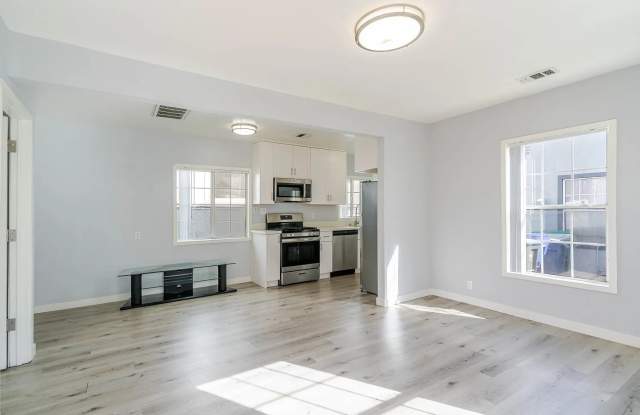 301 E Alameda Ave Apt A photos photos