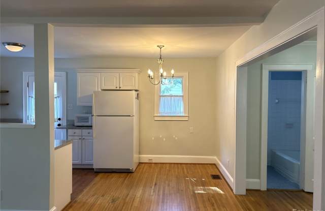 1609 Fulton Avenue Gallery 4