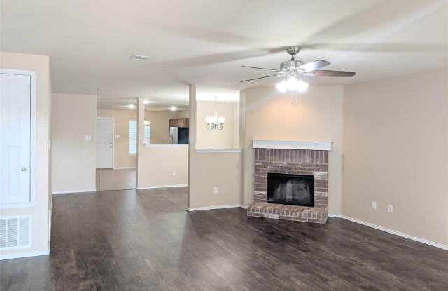 517 Azalea Drive Gallery 2