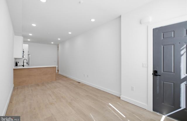 2554 N 12TH Street Gallery 2