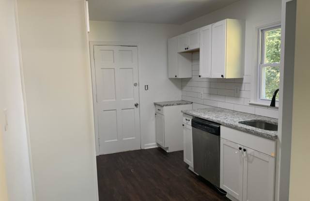 381 Sargent Drive SE photos photos