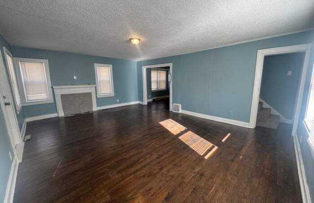 5701 Wabash Avenue Gallery 4
