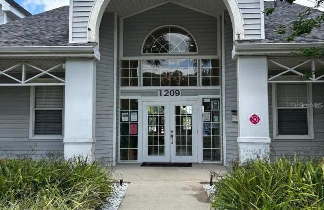 1226 BERMUDA LAKES Lane Gallery 2