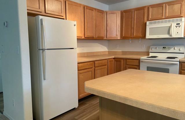 2 bedroom, 2-1/2 bath condo - close to Malmstrom Air Force Base photos photos