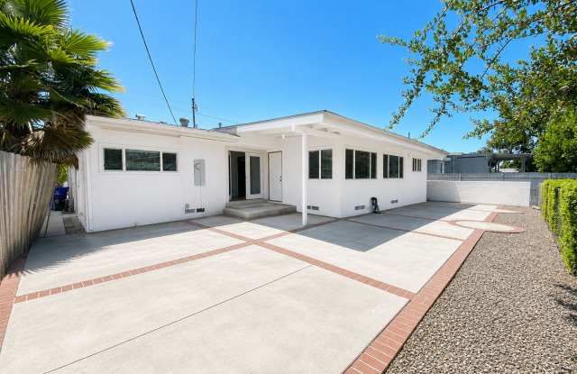 5607 Dorothy Way Gallery 3