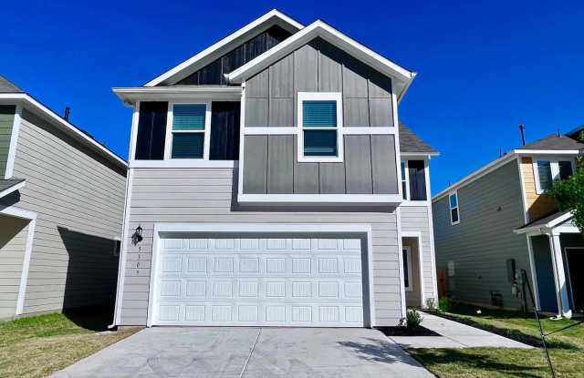 Modern East Austin Retreat – Spacious 4-Bedroom Home with Stylish Upgrades  Prime Location photos photos