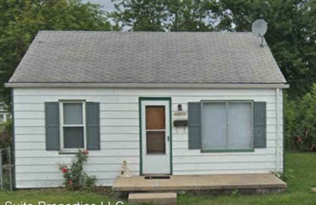 11211 Chalmers Ave - 11211 Chalmers Avenue, Warren, MI 48089