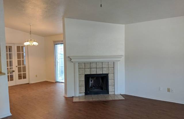 2805 Clovermeadow Dr. Gallery 2