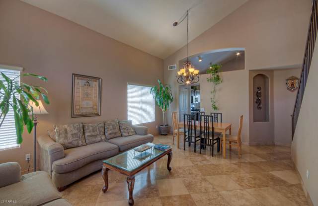 10453 E HILLERY Drive Gallery 4