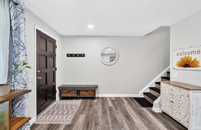 7725 West Glasgow Place - 1 Gallery 4
