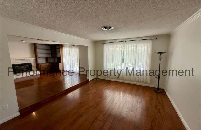 Cute 3 Bed/2 Bath SW Bakersfield Home w/ RBP & $0 Deposit Option Gallery 4