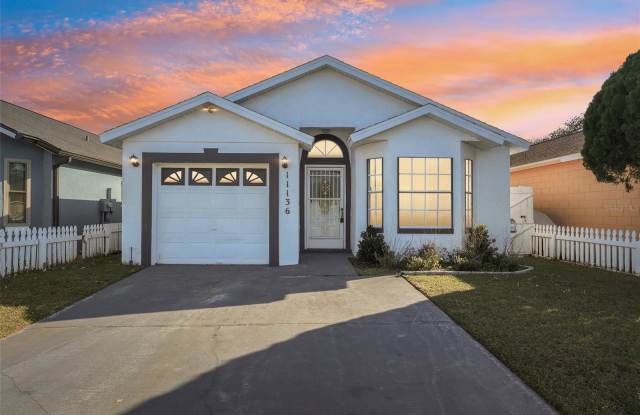 11136 Einbender Road - 11136 Einbender Road, Alafaya, FL 32825