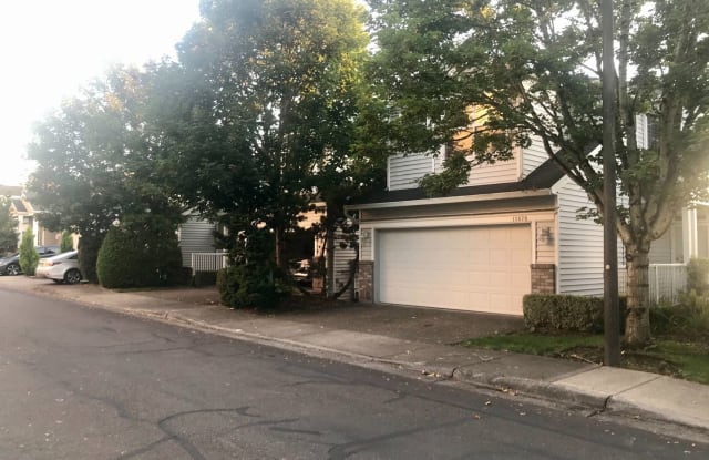 13670 SW Wrightwood Court Gallery 2