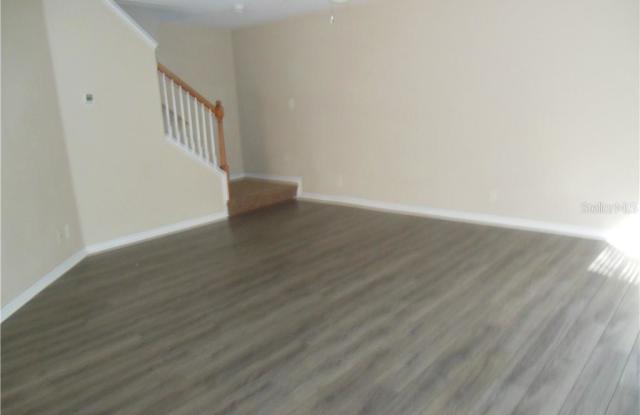 220 HARDCASTLE PLACE Gallery 4