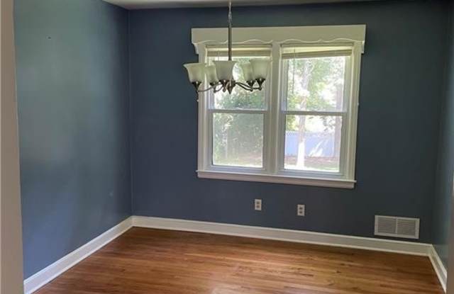 167 Pelham Avenue Gallery 4