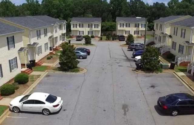 106 Graycliff Court photos photos