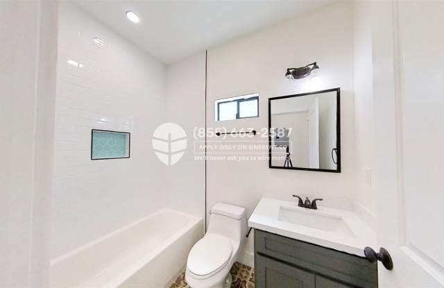 3608 W 58th Place Gallery 4