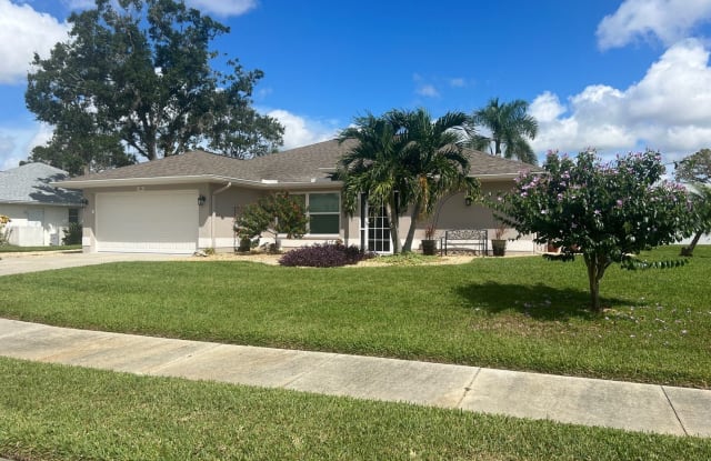 352 WOODVALE DR - 352 Woodvale Drive, Sarasota County, FL 34293