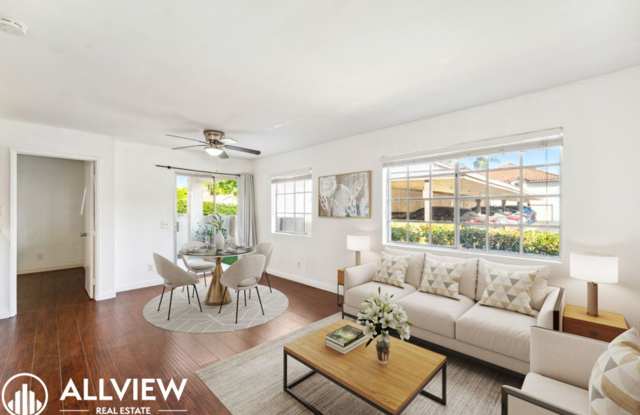 2 Bed, 2 Bath Dual Master Unit Available Now in Las Palmas Community! - 23351 La Crescenta, Mission Viejo, CA 92691