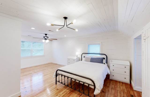 3327 Sims St - 3327 Sims Street, Hapeville, GA 30354