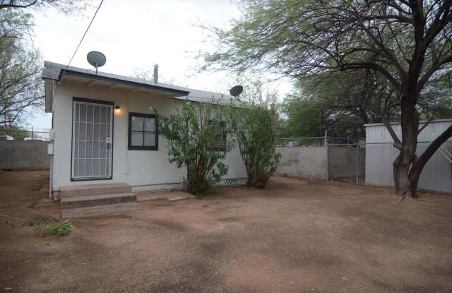 Charming 1 Bedroom 1 Bath! Central Tucson Location! Minutes from the UofA! photos photos Charming 1 Bedroom 1 Bath! Central Tucson Location! Minutes from the UofA! photos photos