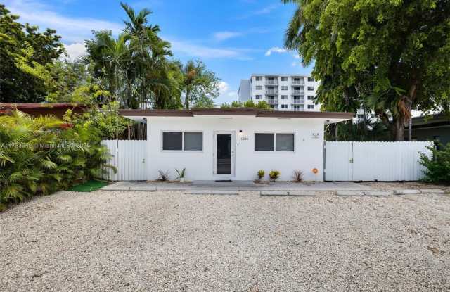1286 NE 109th St - 1286 Northeast 109th Street, Miami-Dade County, FL 33161
