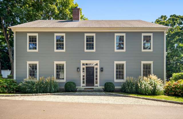 102 Mansfield Avenue Gallery 3
