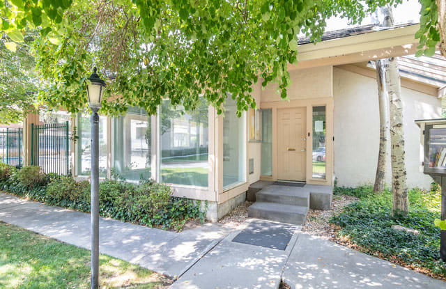 931 E CREEK HILL LN S - 931 E Creekhill Ln, Midvale, UT 84047