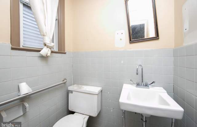 12-14 S BROADWAY - 12-14 South Broadway, Gloucester City, NJ 08030