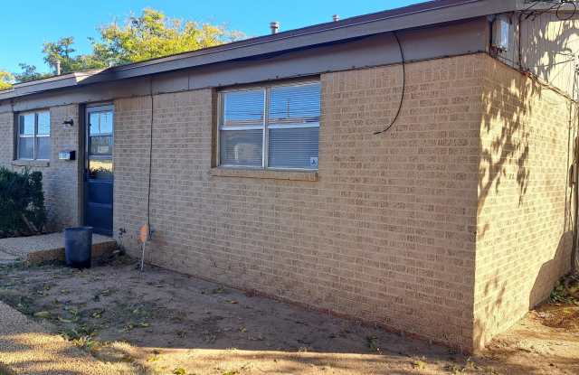 3404 Elkhart Avenue - 3404 Elkhart Avenue, Lubbock, TX 79407