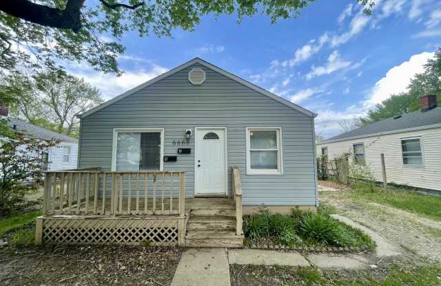 6668 East 17th Street photos photos