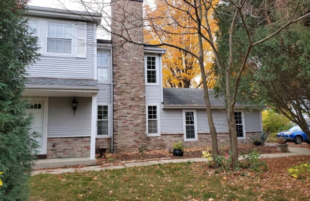 638 Dunham Road - 638 Dunham Road, Gurnee, IL 60031
