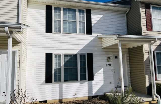 2 Bedroom, 2.5 Bath Townhouse photos photos