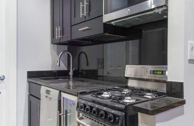 95 PERRY ST. - 95 Perry Street, New York City, NY 10014