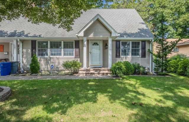 710 3rd Avenue - 710 3rd Avenue, East Northport, NY 11731