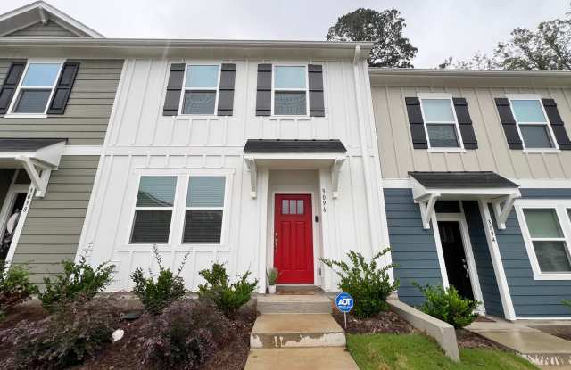 Luxurious, Newly Built 3BD, 2.5BA Raleigh Townhome with Modern Features and Easy Access to I-40 and Downtown Raleigh - 3096 Spline Circle, Raleigh, NC 27610