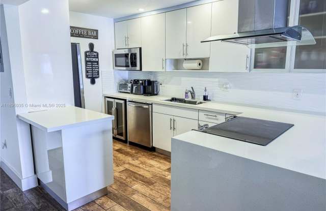 7830 Dickens Ave - 7830 Dickens Avenue, Miami Beach, FL 33141