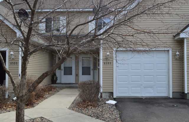 3br/2.5ba townhome in Eden Prarie photos photos