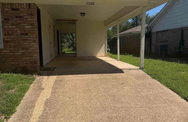 1728 Susan Gallery 2