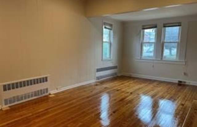 84 Rockaway Parkway Gallery 3