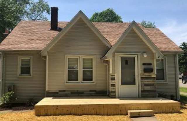 4102 EDGEWOOD Street - 4102 Edgewood Street, Dearborn Heights, MI 48125