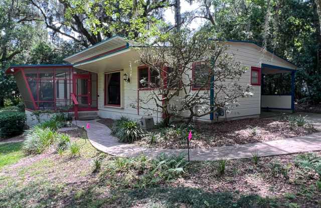2BR/2BR Near Law School - Available Early August! photos photos